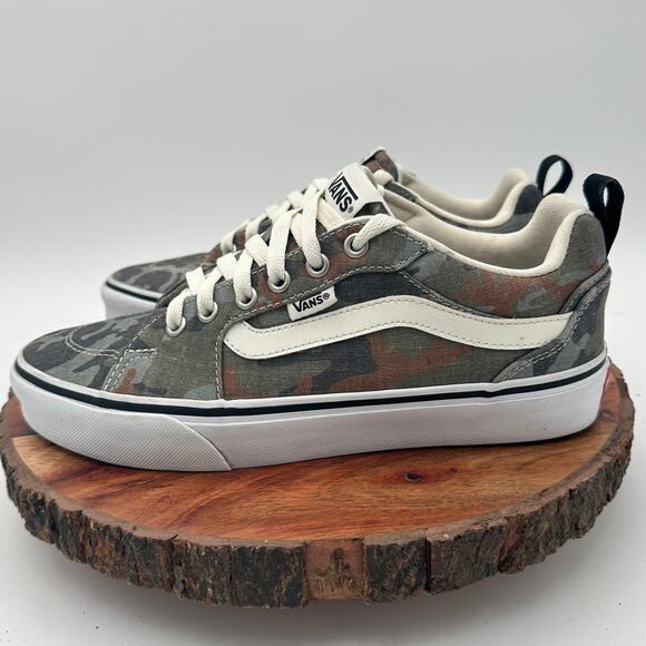 Vans Shoes - NWOB Vans Old Skool Sneakers Mens 7 Camo Skater Streetwear School Womens 8.5